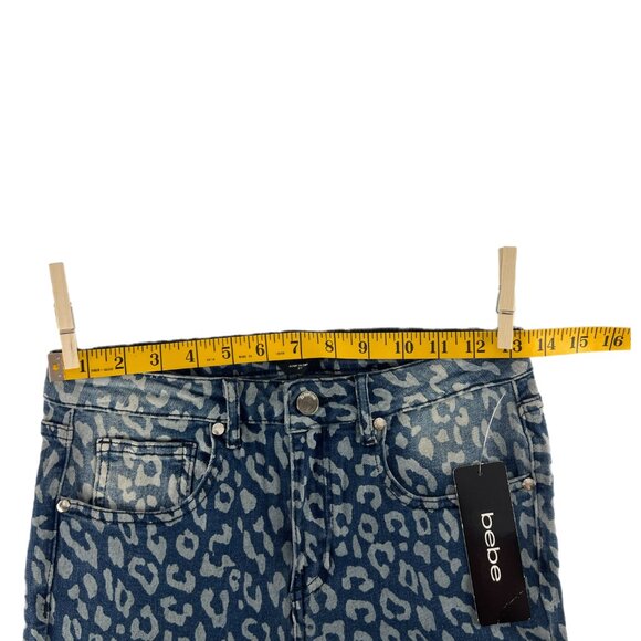 Bebe Indigo Wash Leopard Print Skinny Jeans Size 27 NWT - Picture 8 of 9